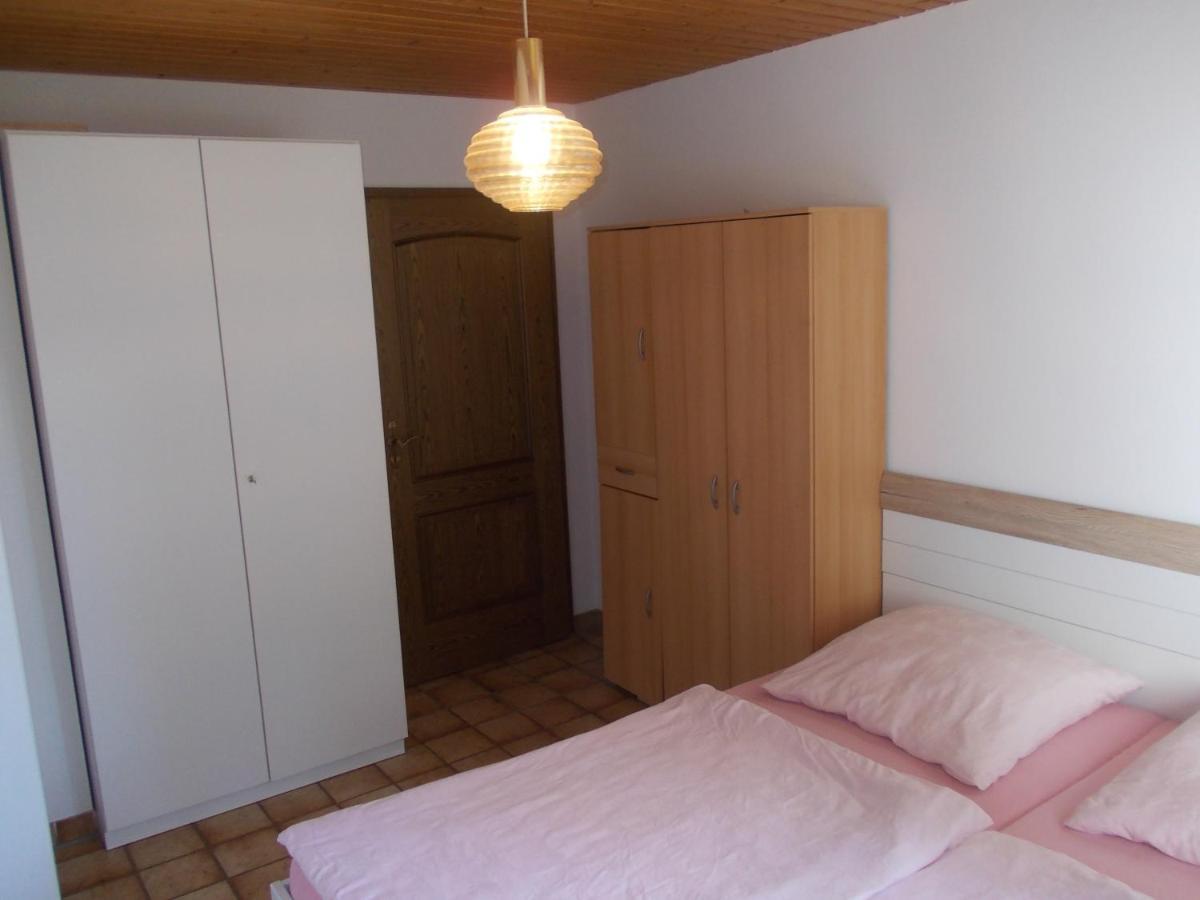 Xxl Apartment, 10 Beds, 4 Sleep-Rooms, 140Qm, 2 Wc, 2 Shower && Bruckmühl Exterior foto